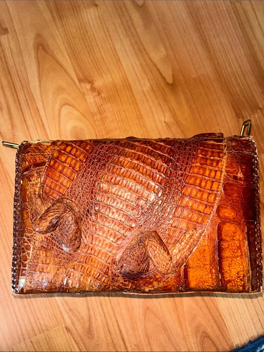 GENUINE ALLIGATOR MADE IN CUBA STAMPED PURSE. 1950’s..as in pic missing skin